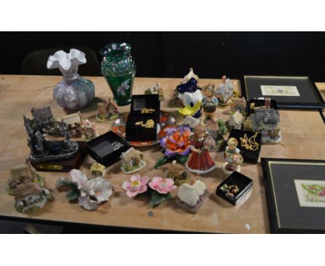 A collectors' lot comprising boxed decorative ceramics and glassware to include a 2002 limited edition Goebel figure 'A Rose 