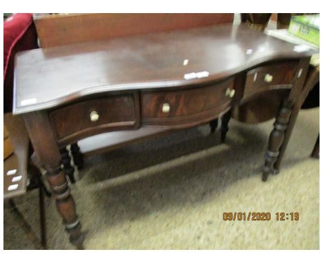 MAHOGANY SERPENTINE FRONTED SIDE TABLE WITH THREE DRAWERS  