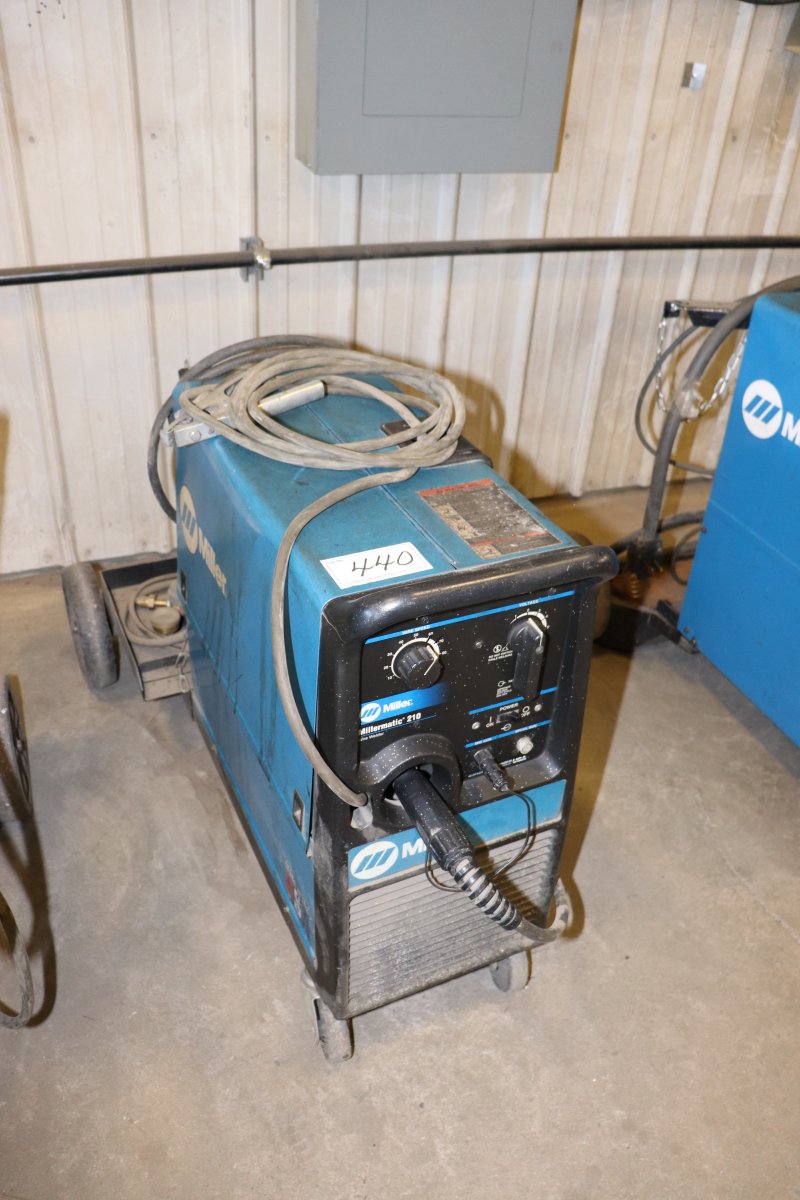 MILLER MILLERMATIC 210 MIG WELDER, S/N LE402439