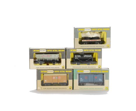 Wrenn 00 Gauge Freight Stock, Five assorted, mostly short-run examples, comprising W5062 Royal Daylight tanker in black, W505