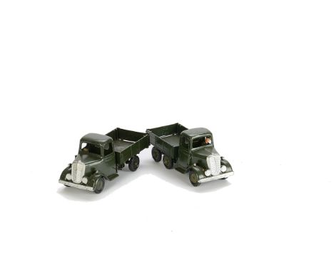Britains boxed 1334 4 wheel and 1335 6 wheel army lorries, F-G, 1334 box P (2)