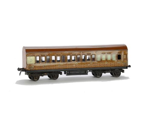 A Jubb Gauge I Great Central Railway Brake/3rd Coach, with tin-printed wood grain sides on wood frames with cast-iron bogies 