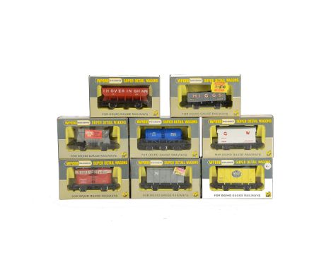 Wrenn 00 Gauge Freight Stock, Fourteen assorted, including banana vans W5022 and W5028, 6-wheeled tanker W5023, hopper wagons