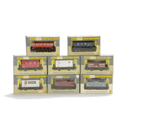 Wrenn 00 Gauge Freight Stock, Fourteen assorted, including W5021 ‘Cerebos Salt’ (red), refrigerator vans W5019 and W4320P, ho