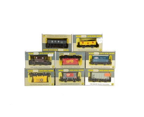 Wrenn 00 Gauge Freight Stock, Fourteen assorted, including cement wagons W5005 and W5016, hopper wagons W5035 and W5056, vent