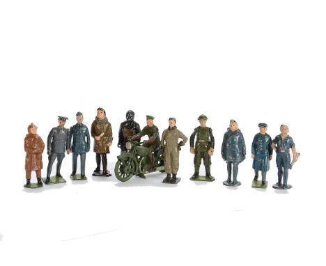 Britains, Hilco, Taylor & Barrett, etc, lead RAF, Naval and observer figures, including 3 Britains Despatch Riders, F (37)