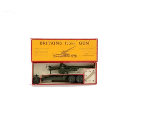 Britains post WW2 boxed item 2064 155mm gun, VG-M in VG box