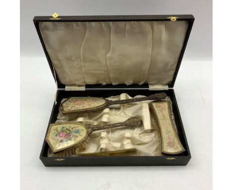 Vintage dressing table set in case 