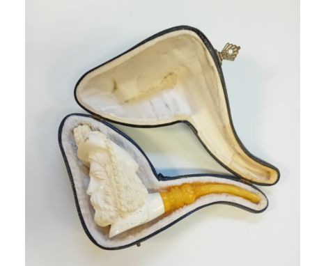 Vintage Admiral Meerschaum Pipe in fitted case