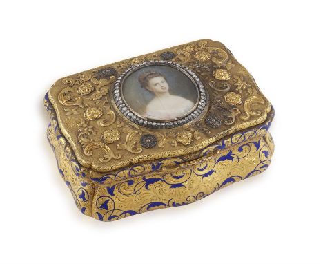 A FINE MID 19TH CENTURY GOURMAND 14K GOLD AND ENAMEL PRESENTATION SNUFF BOX, by A.C.M. Weishaupt a Sohne Hanau, the hinged li