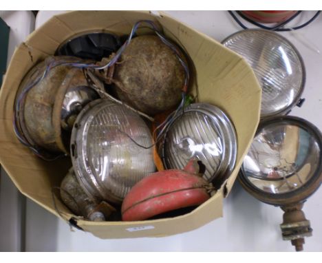 BOX OF VINTAGE CAR AND TRACTOR LAMPS