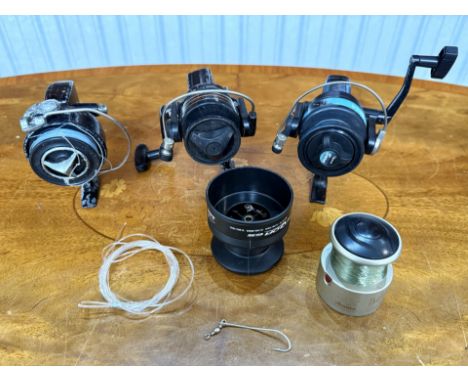 Collection of Fishing Reels, including Daiwa J-13P, Quick Euro LS140, Okuma Impala, and Razor 65.