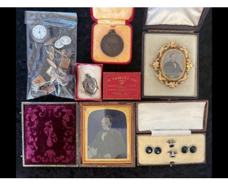 Small Box of Collectibles, comprising a selection of vintage cufflinks, a Tutankhamun ring, a watch face, a boxed Royal Lifes