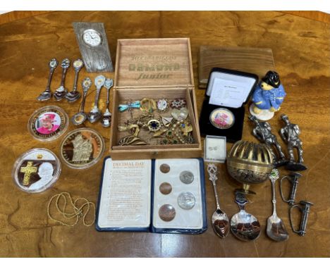 Box of Collectables. Includes Coins, Brass Bell, Coalport Paddington Bear, Spoons, Sorretno 1945 Cigarette Box, 2 Pewter Figu