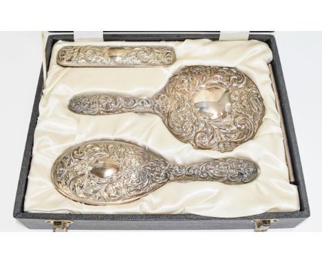 Elizabeth II - Superb Ladies 4 Piece Embossed Silver Vanity Set, Comprises Hand Mirror, Hand Brush, Comb and Small Brush. Hal