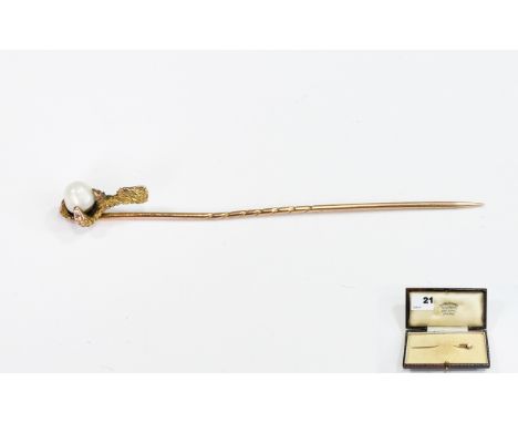 Antique High Ct Gold Brooch / Stick Pin In The Form of a Grouses Claw Set with a Single Cultured Pearl with an Original Perio