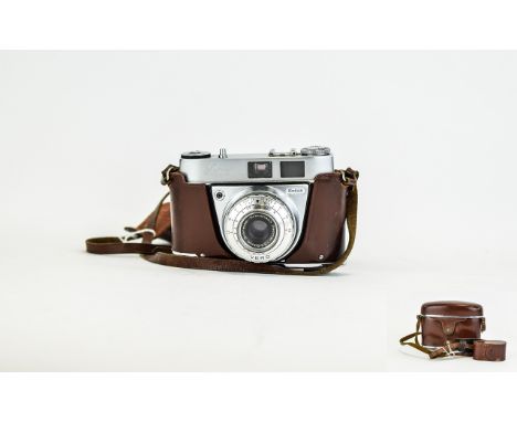 Kodak Retinette 1A Type 035 - Early Model View Finder Camera with W. Vero Shutter. Production 1959 - Comes Complete with Leat