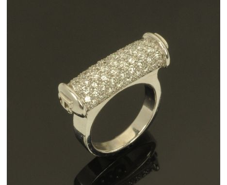 An 18 ct gold Theo. Fennell designer diamond set ring, white gold, cluster, size K/L (see illustration).