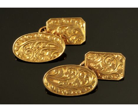 A pair of 9 ct gold foliate engraved cufflinks, 5.7 grams. CONDITION REPORT: These are in good condition with no signs of any