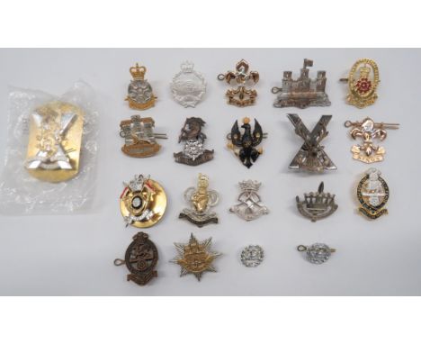 Post 1953 Infantry and Cavalry Cap Badgesincluding bi-metal Kings ... Silvered and gilt East Anglia ... Plated Home Counties 