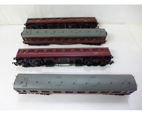 Four Bachmann 00 gauge coaches 