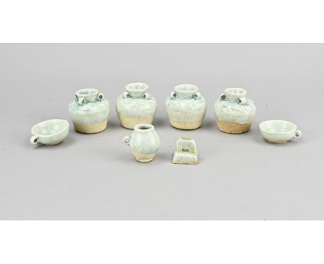 Eight parts Chinese miniature celadon porcelain. Among other; vases, cups + weight with light green glaze. Size: 2 - 5 cm. In