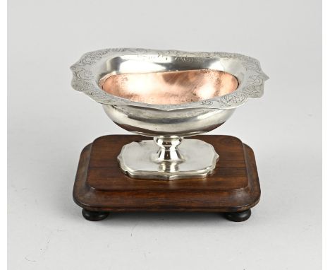 Silver pipe stove, 833/000, rectangular contoured model with engraving on the edge. The stove has a copper inner container. T