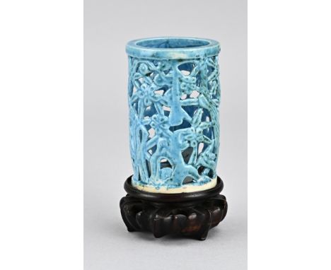 19th century Chinese porcelain incense stick holder on console, with turquoise-colored glaze. Openwork/floral decor. Dimensio