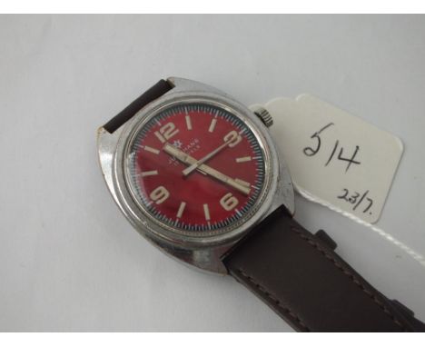 Gents wristwatch with red coloured dial and seconds sweep by Junghans
