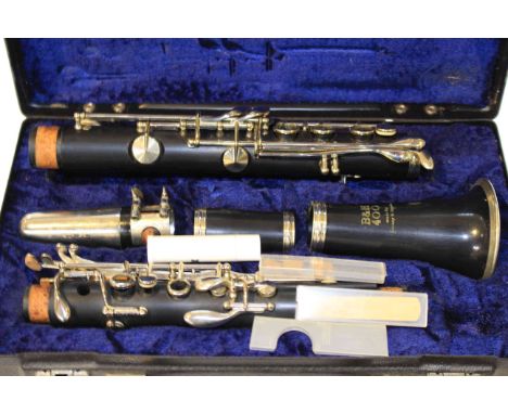 Boosey & Hawkes 400 clarinet, cased, No. 503299