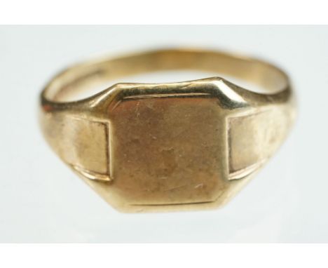 9ct yellow gold signet ring, plain polished octagonal head, dimensions approx 10.5mm x 9mm, ring size R 