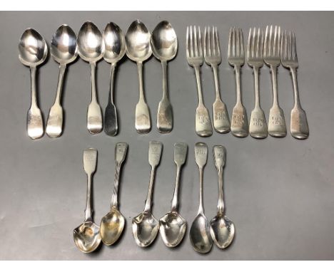   A set of six George III silver fiddle pattern dessert spoons and a small quantity of mixed fiddle pattern flatware,Georgian