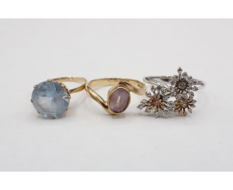 A Dress Ring claw-set round blue synthetic spinel ring size R, an Amethyst Ring rubover-set oval-cut stone in 9ct gold ring s