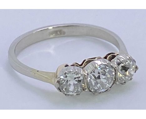 PLATINUM THREE STONE DIAMOND RING - size K, approx 1 carat in total, 2.6grms