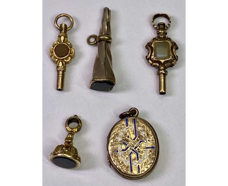 WATCHES - Victorian 9ct gold keys (2), 9ct gold bloodstone fob seal and a trumpet shaped bloodstone seal (7ct) and a gold and