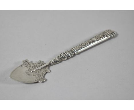 A Silver Preserve Spoon of Spade Form by AJB Birmingham 1910, 16g 