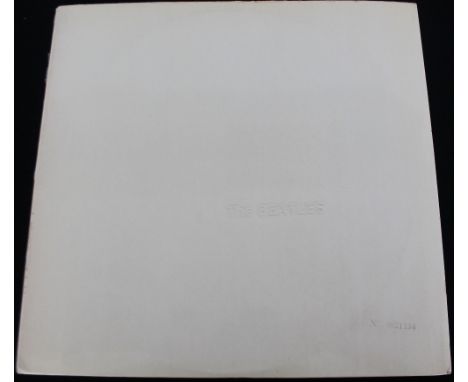 WHITE ALBUM - 0021194 - A complete original UK low numbered mono copy (PMC 7067/8). Complete with poster, photos, black inner