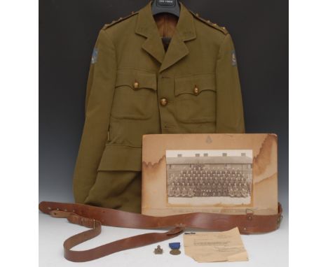 WW2, khaki jacket, 2nd Lieutenant Martin Stephen Lindahl Army Intelligence Corp, leather belt en suite, King Haakon Norwegian