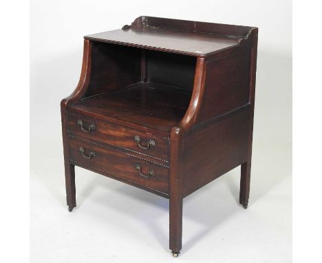 A George III mahogany Lancashire commode, with a hinged top and dummy drawers below61w x 52d x 80h cmCondition report: Overal