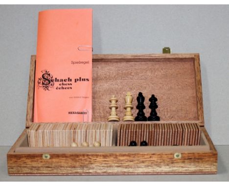 Europa. Deutschland. Siegers, Roland. Schach plus - Spiel Set mit Schachfiguren und Plättchen für das Spielbrett in einer Box