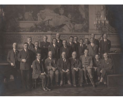Foto. Baden - Baden 1925 – Internationales Schachturnier Baden-Baden vom 15. April bis 14. Mai 1925. Schwarzweiß Foto mit den