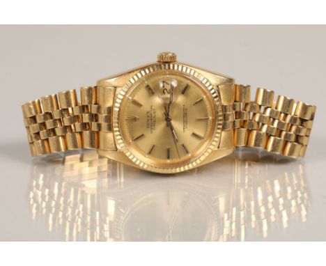Gents Rolex 18 carat yellow gold oyster perpetual date just superlative chronometer wrist watch, on original 18 carat yellow 