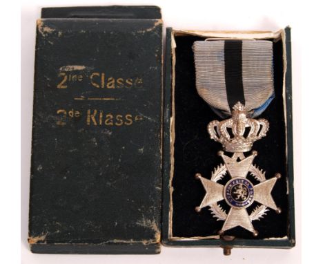 A Belgian order / medal - Order Of Leopold - 2nd class / 2nd type. Enamel centre lozenge with ' L'Union Fait La Force ' notat