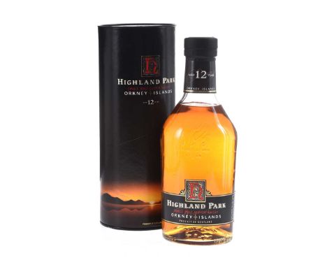 HIGHLAND PARK 12 YEARS OLD. 
DUMPY BOTTLE SINGLE MALT SCOTCH WHISKY. 
AGED 12 YEARS. 

70CL. 
40% VOL.

PRESENTATION CARTON. 