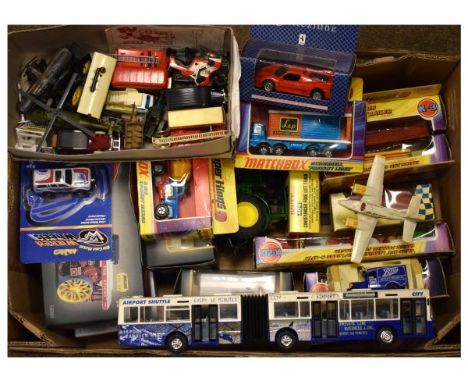 Box of assorted die-cast and other model cars and vehicles to include; boxed Dinky 404 Conveyancer Fork Lift Truck, Matchbox 