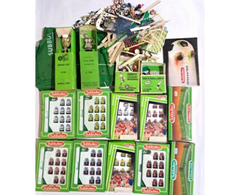 Subbuteo, a boxed and unboxed group of loose accessories and players along with boxed teams and accessories to include 415 It