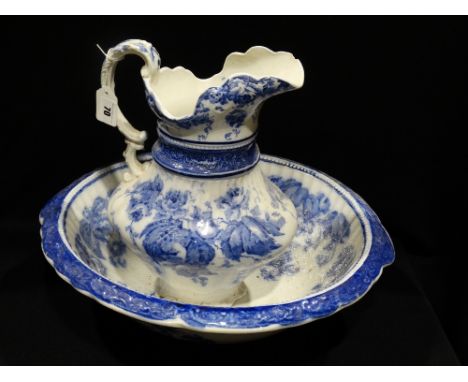     A Blue &amp; White Transfer Decorated Wash Jug &amp; Basin (AF)                         