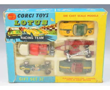 Corgi Toys diecast model Gift Set 37 Lotus Racing Team with&nbsp;Volkswagen Breakdown Truck, Racing Car Trailer, Lotus Chassi