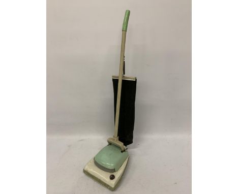 A VINTAGE CHILD'S HOOVER 