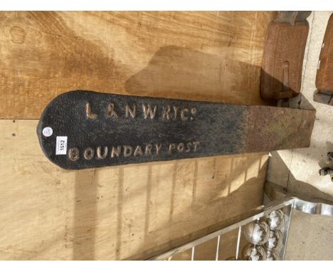 A VINTAGE CAST IRON 'L &amp; N W RY CO' BOUNDARY POST (H:121CM) 